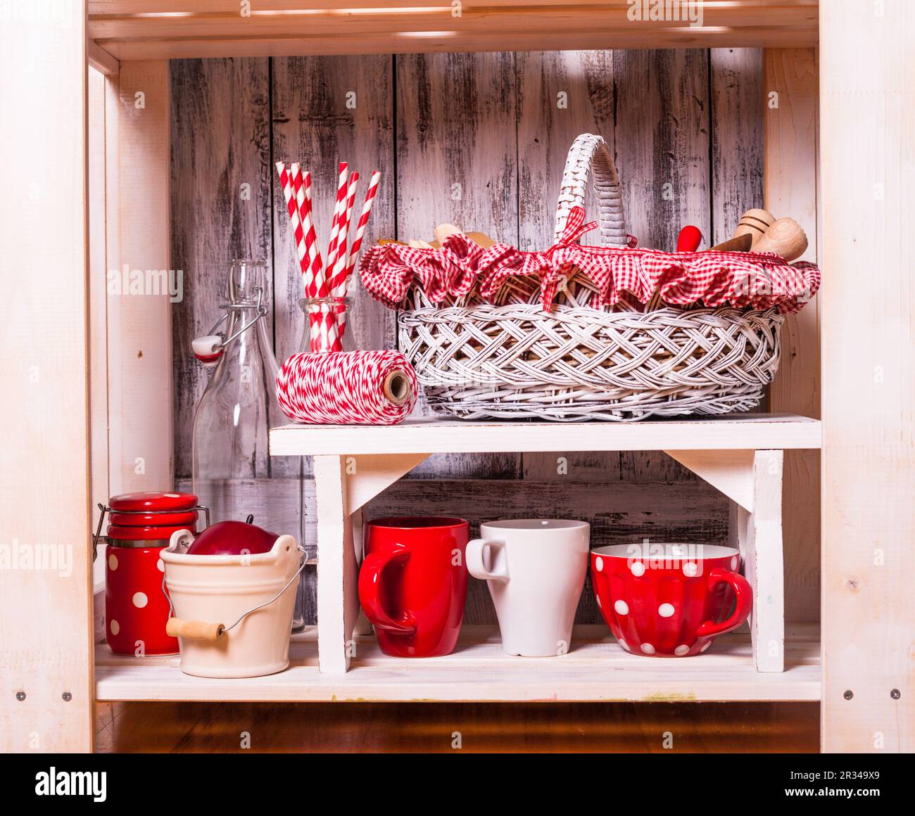 Regale im rack Stockfoto