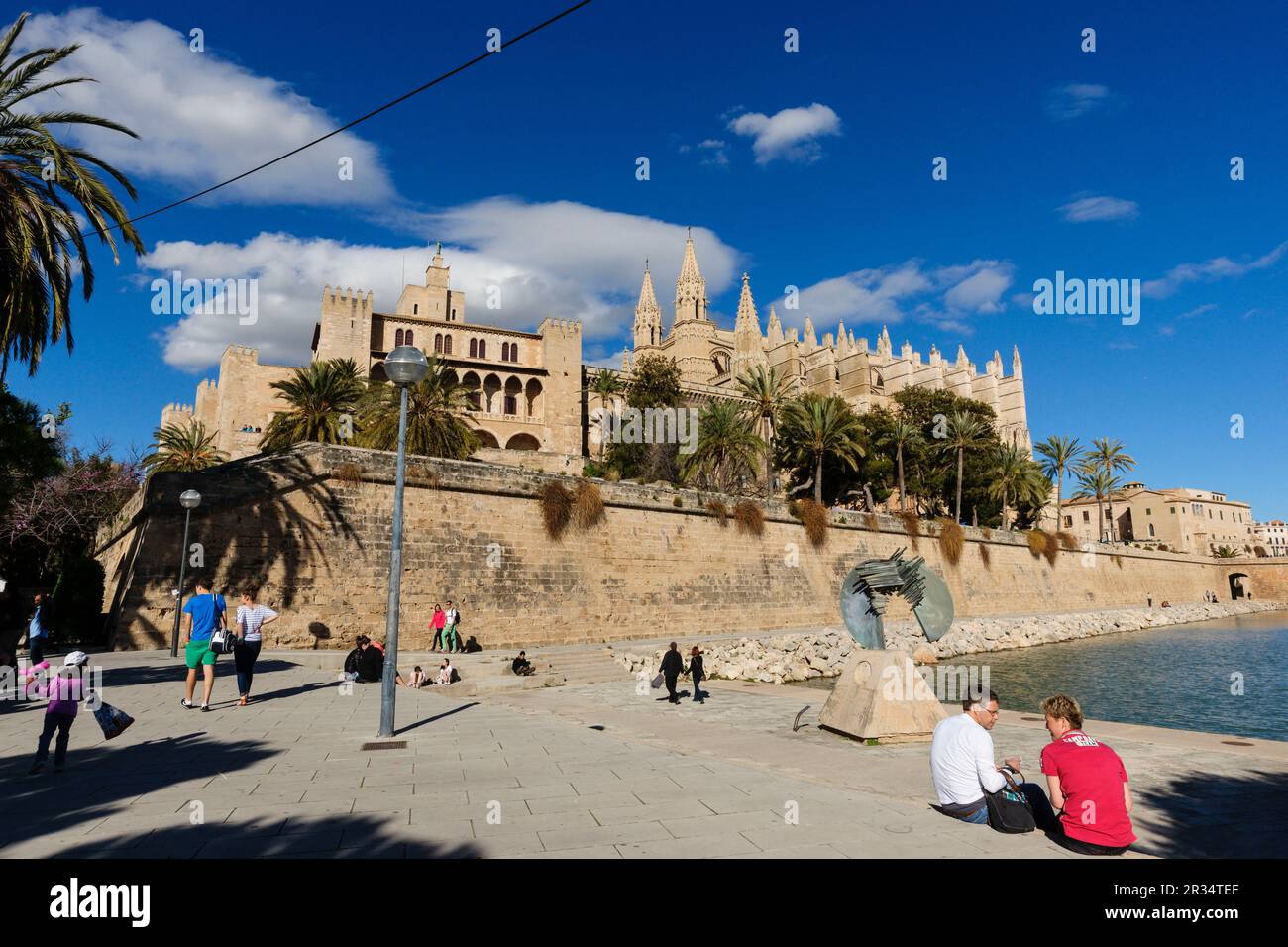 Parque del Mar y Catedral de Mallorca, siglo XIII, Monumento histórico - artístico, Palma, Mallorca, Balearen, Spanien, Europa. Stockfoto