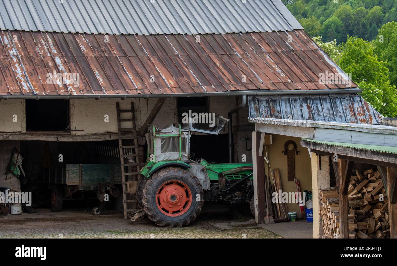 Landwirtschaft und die zeitlose Schönheit der Landschaft Stockfoto