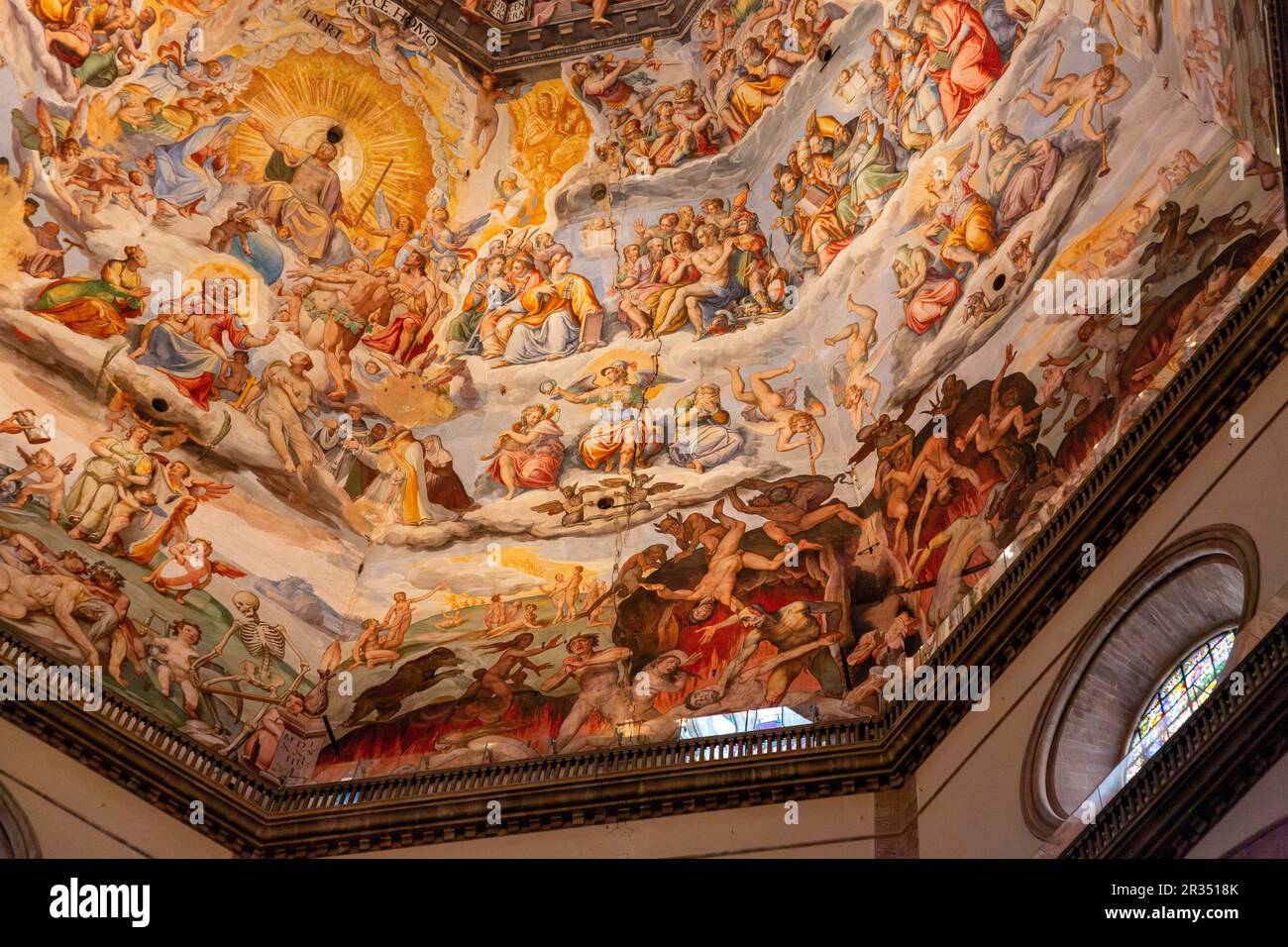 Florenz, Italien - 6. April 2022: Innenausstattung der Kathedrale von Florenz, Cattedrale di Santa Maria del Fiore in Florenz, Italien. Das Gebäude war es Stockfoto