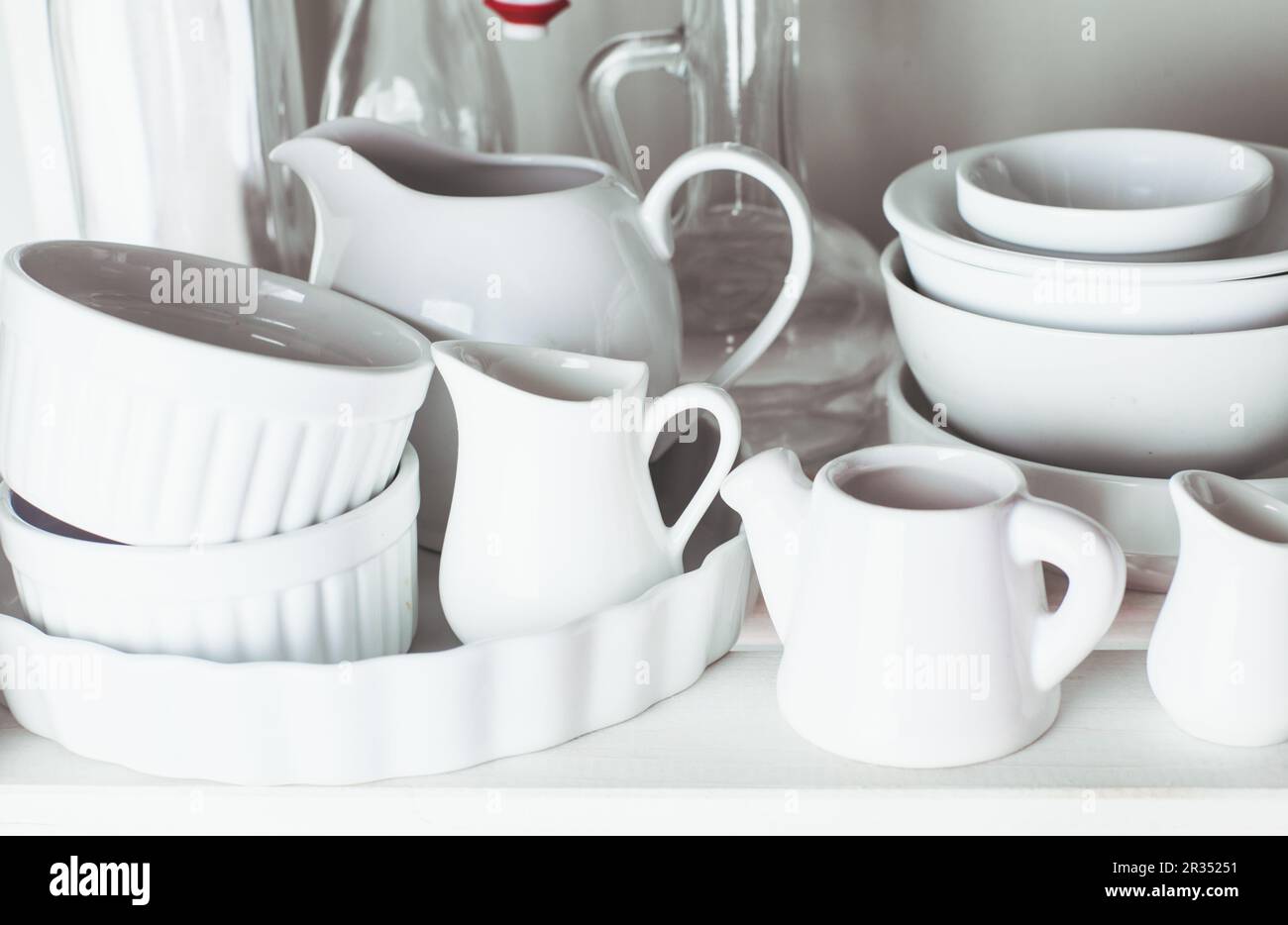 Regale im rack Stockfoto