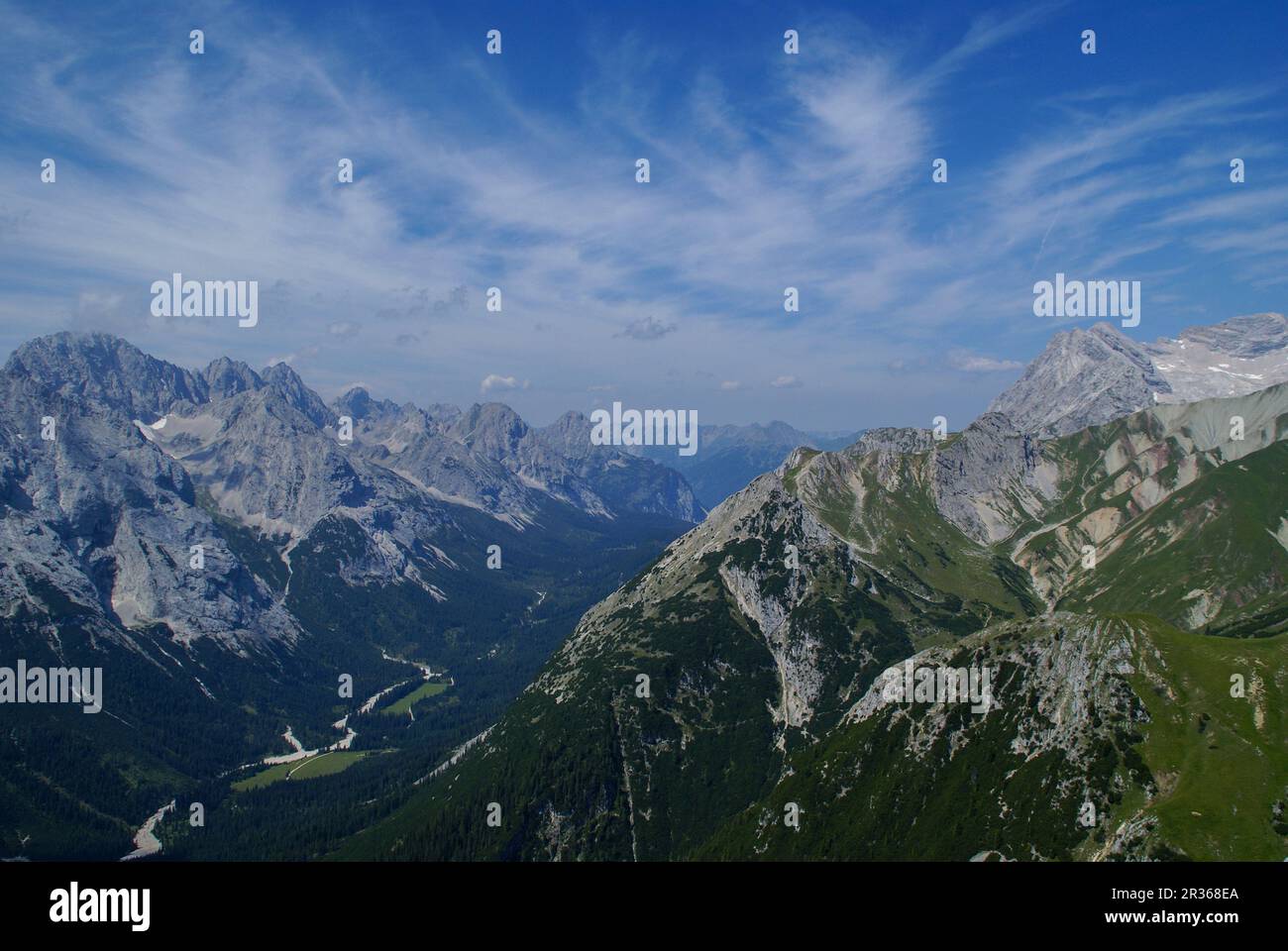 Panoramablick vom Berggipfel Predigtstein, Tirol, Österreich Stockfoto