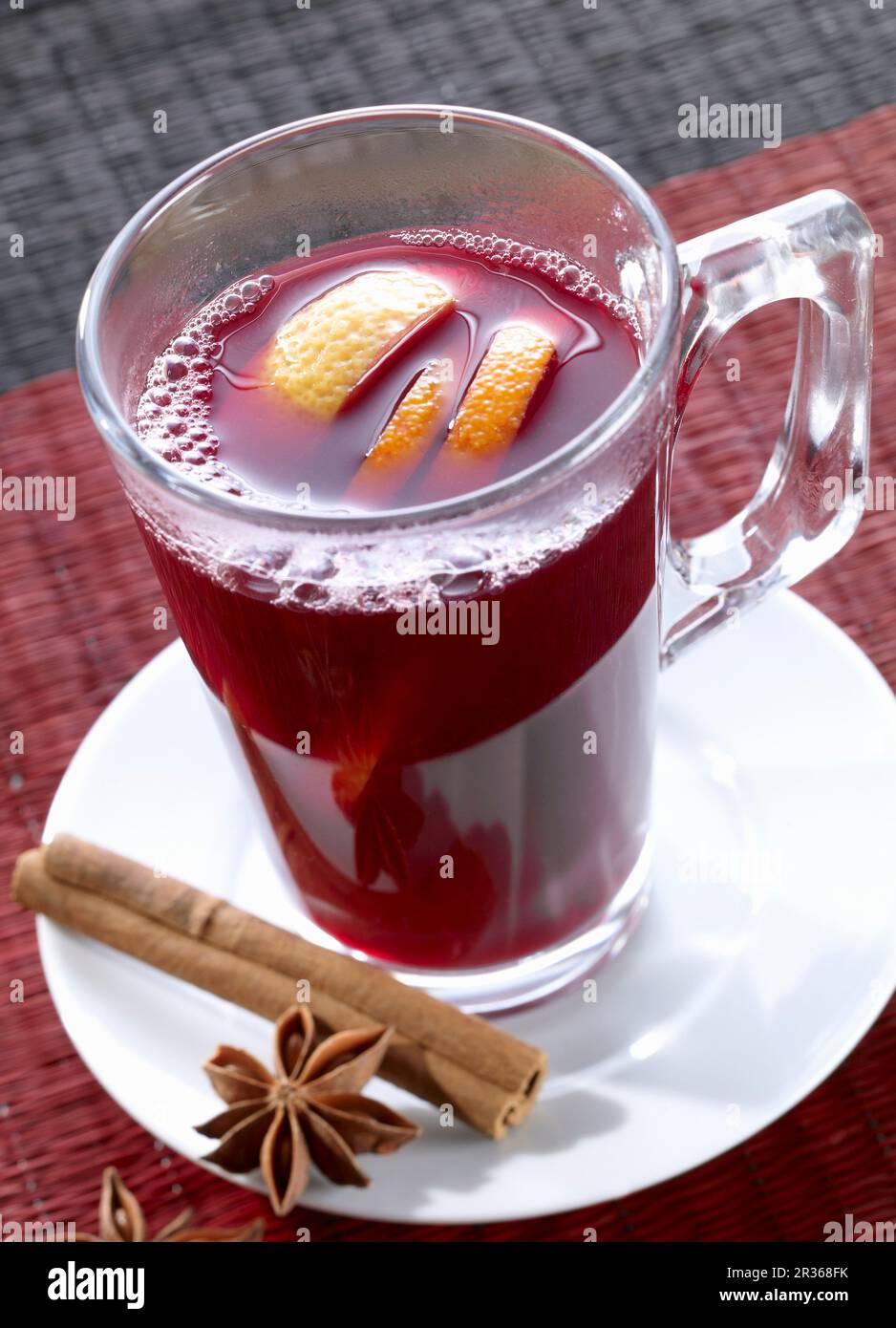 Rotwein schlag -Fotos und -Bildmaterial in hoher Auflösung – Alamy