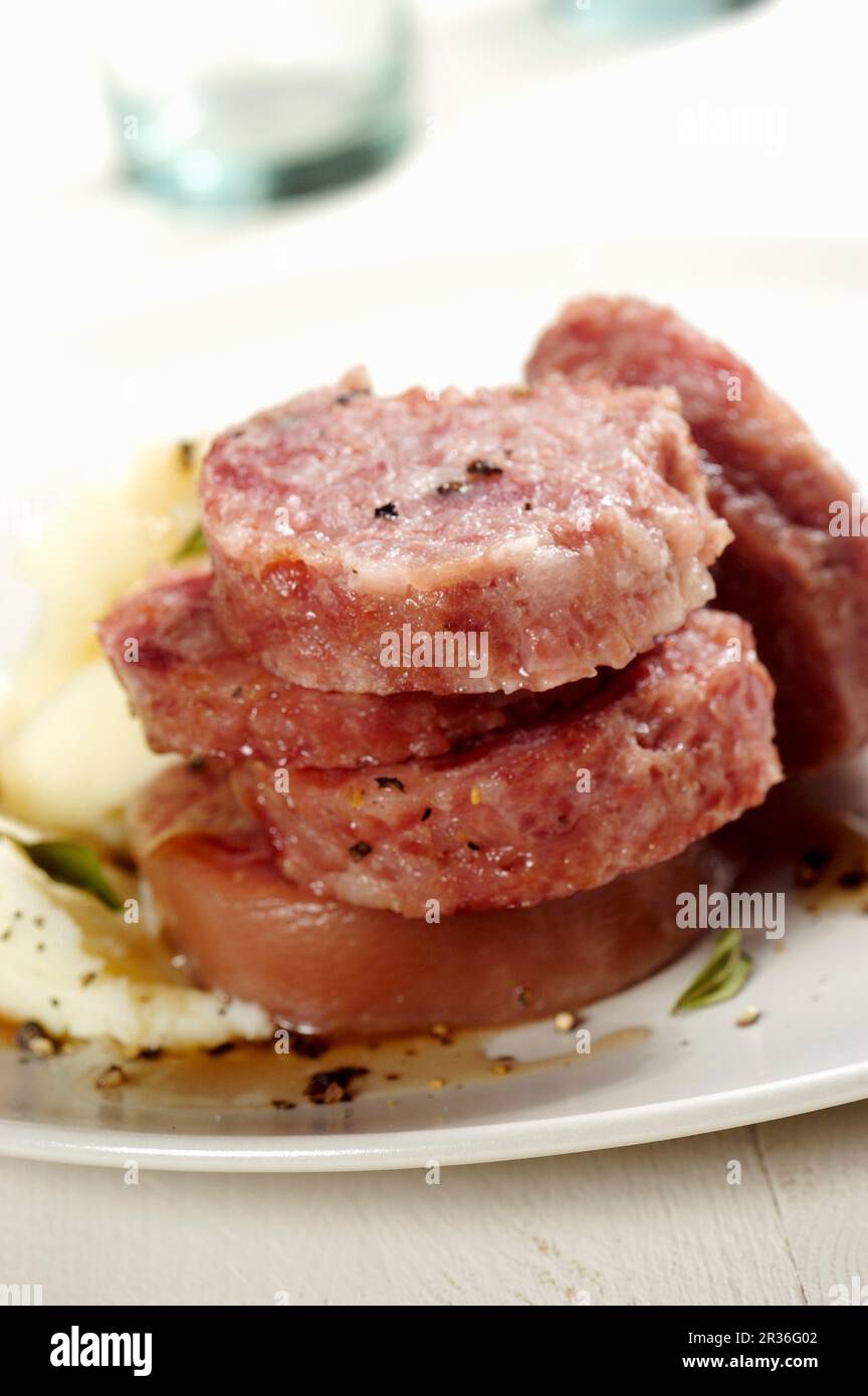 Zampone (gefüllter Schweine Traber, Italien) Stockfoto