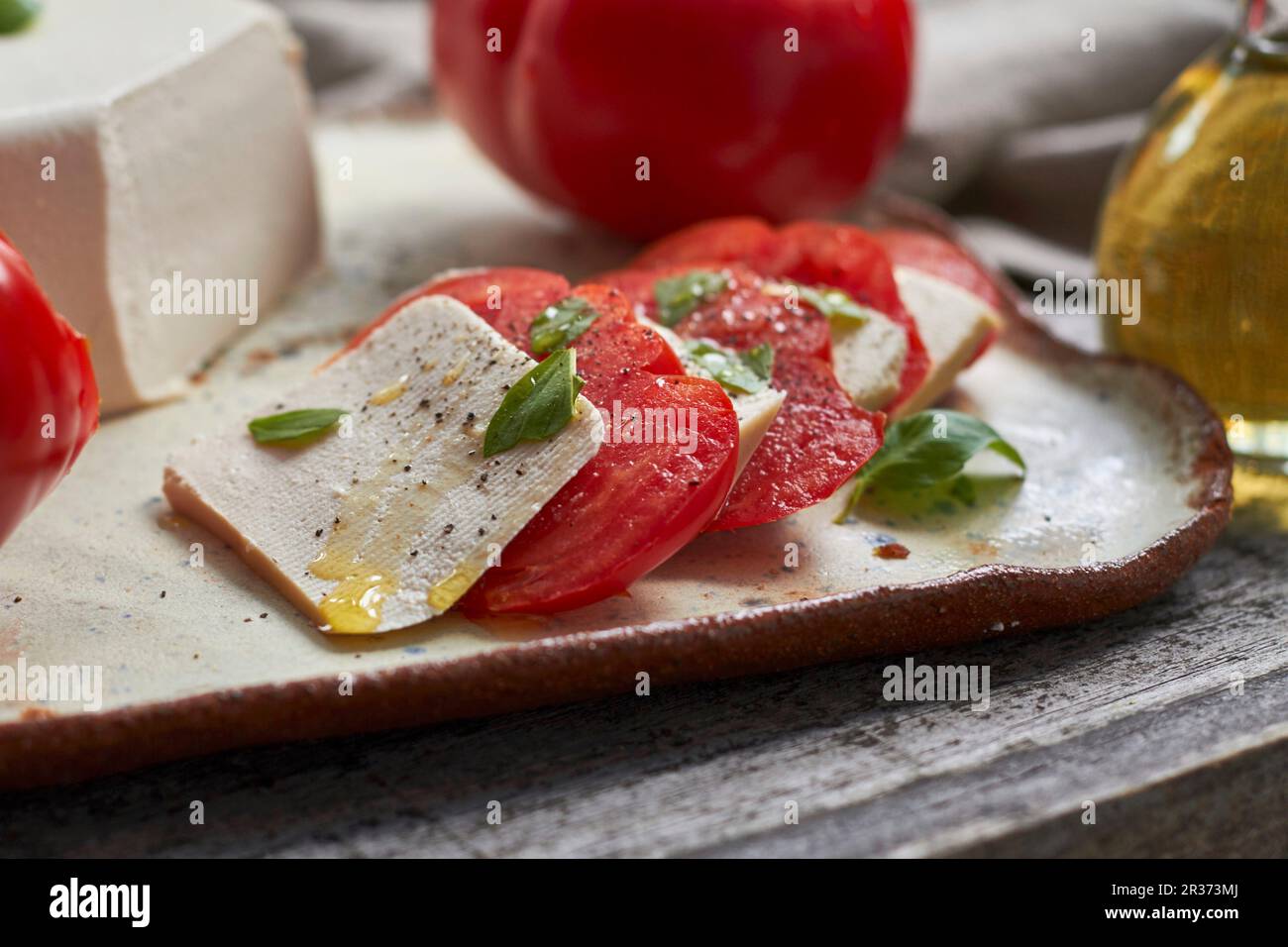 Mozzarella ersatz -Fotos und -Bildmaterial in hoher Auflösung – Alamy