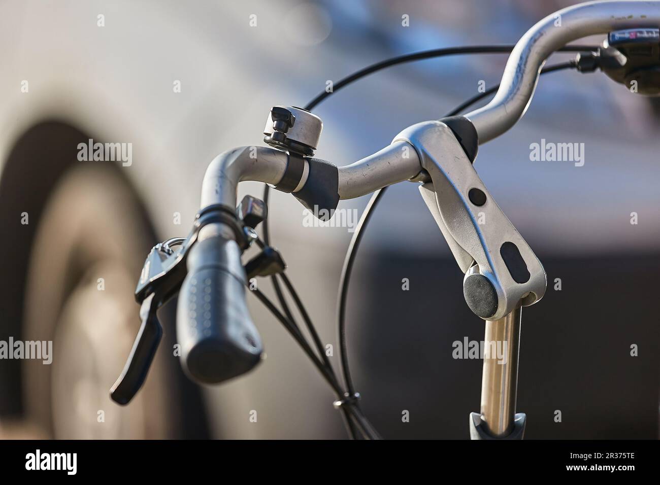 Fahrradaufnahme in einer Stadt Stockfoto