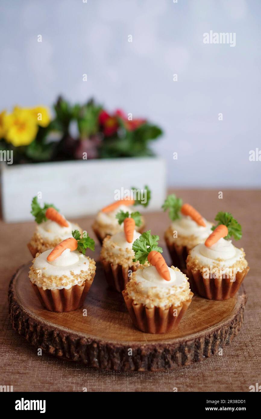 Karotten-Muffins Stockfoto