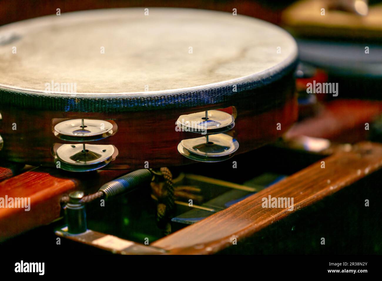 Bild eines Perkussion-Musikinstruments eines Symphonieorchesters Tamburin Stockfoto