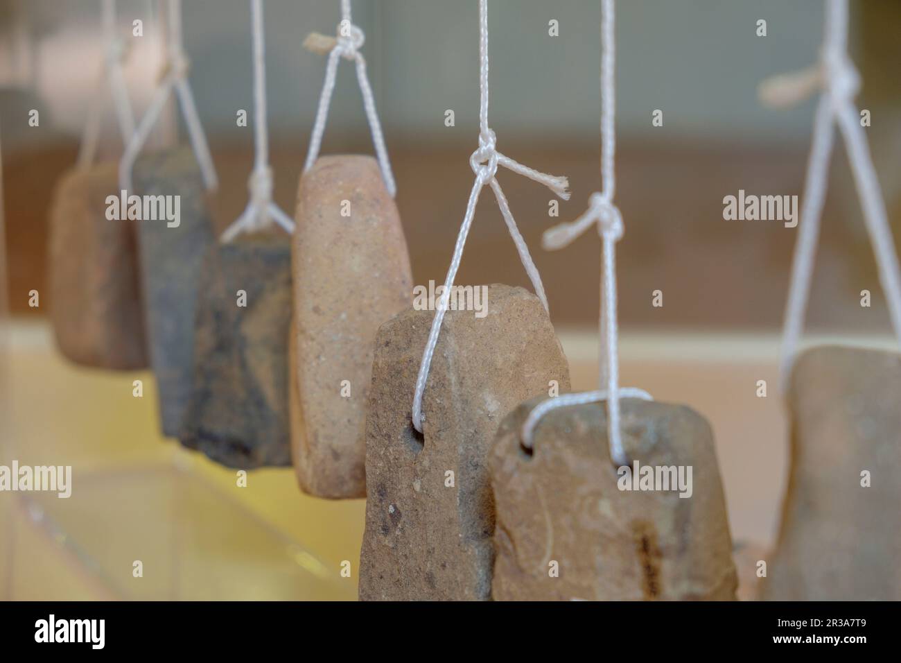 Contrapesos de un telar vertikale Romano, Museu Municipal de Ciutadella,. Bastió de Sa Font, Ciutadella, Menorca, Balearen, Spanien. Stockfoto