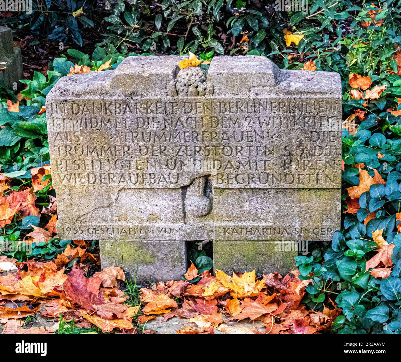 Trümmerfrauen denkmal -Fotos und -Bildmaterial in hoher Auflösung – Alamy