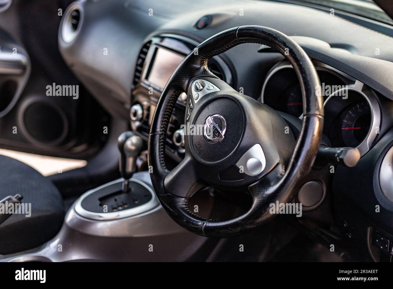 Nissan Juke Crossover Fahrzeug Innenraum Nahaufnahme Stockfoto