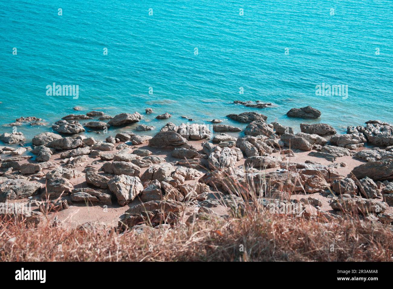 Wunderschönes, aber manchmal gefährliches türkisfarbenes Wasser von Fannie Bay Darwin Australien Stockfoto