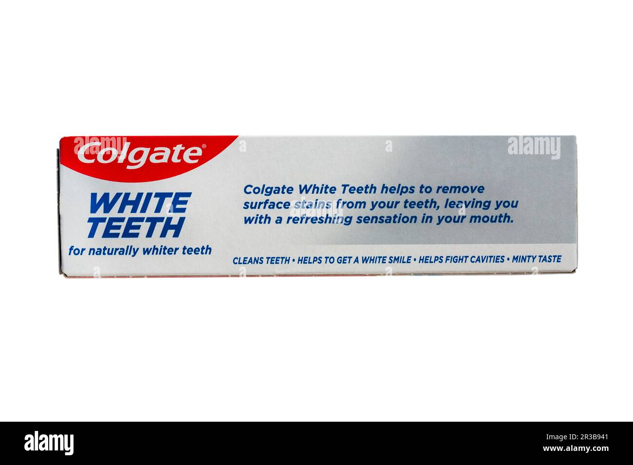 Packung Colgate White Zahnpasta für natürlich weiße Zähne isoliert auf weißem Hintergrund – recycelbare Röhre Stockfoto