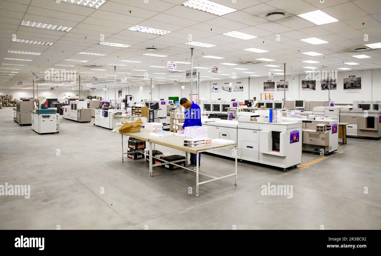 In einer Druck- und Verpackungsfabrik Stockfoto