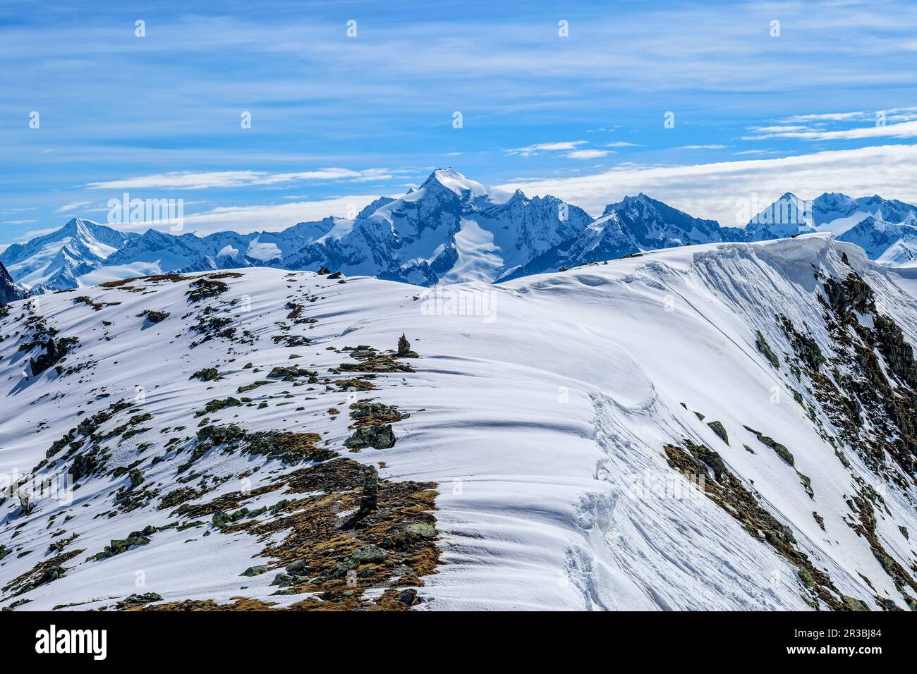 Österreich, Tirol, schneebedeckter Gipfel im Hundskehljoch-Pass Stockfoto