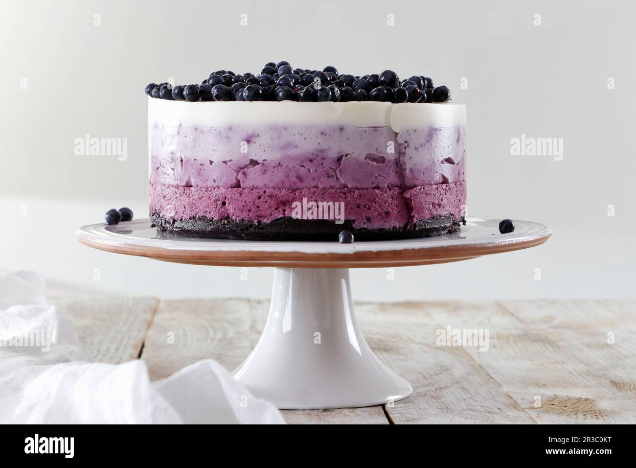 Blueberry Ombre Cake (Rohes Backen) Stockfoto