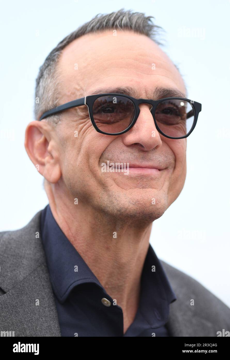 Cannes, Frankreich. 23. Mai 2023. Der amerikanische Schauspieler Hank Azaria nimmt am Dienstag, den 23. Mai 2023, am 76. Filmfestival in Cannes im Palais des Festivals in Cannes, Frankreich, an einem Fototermin für die Idol Teil. Foto: Rune Hellestad/ Kredit: UPI/Alamy Live News Stockfoto