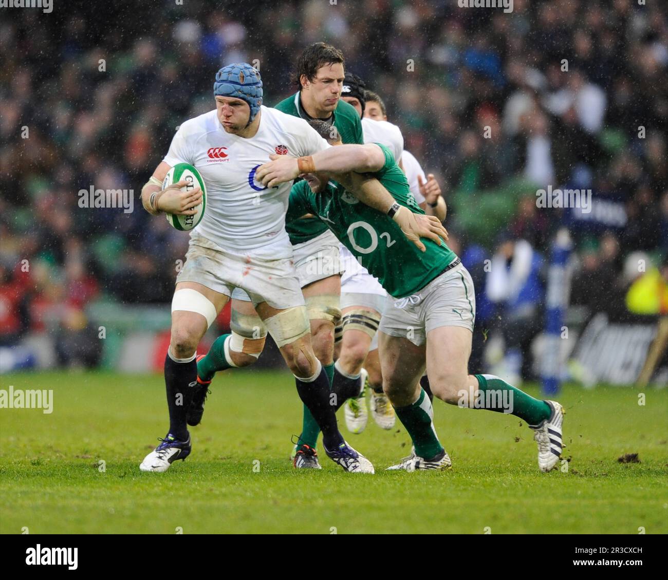 James Haskell von England in Aktion beim RBS 6 Nations Match zwischen Irland und England am Sonntag, den 10. Februar 2013 im Aviva Stadium in Dublin Stockfoto