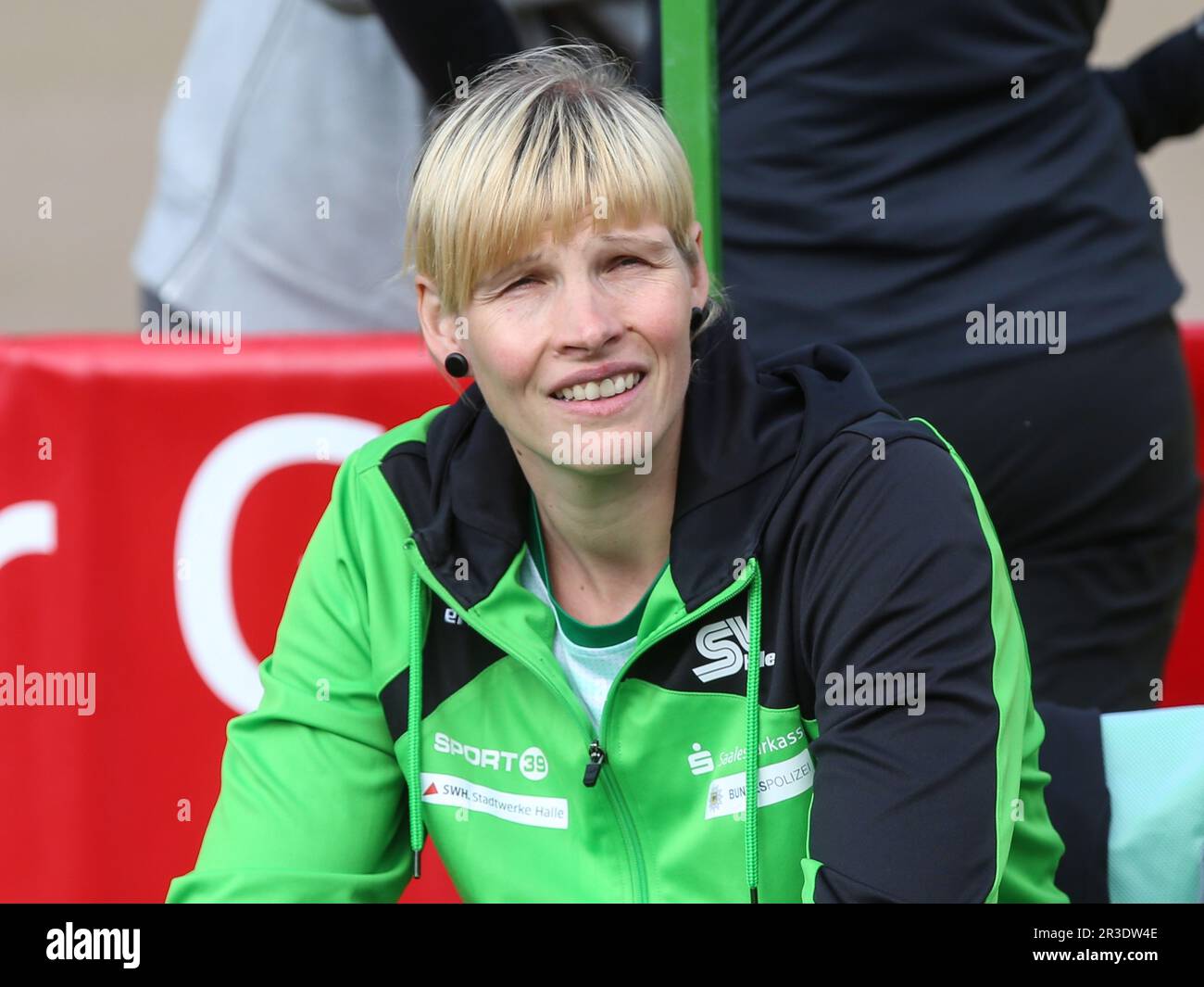 Deutscher Diskuswerfer Nadine MÃ¼ller SV Halle bei SchÃ¶Nebel Solecup 2021 Stockfoto