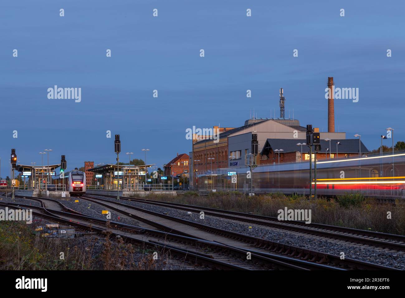 Bilder aus Halberstadt im Harz Sonnenuntergang Bahnhof Stockfoto