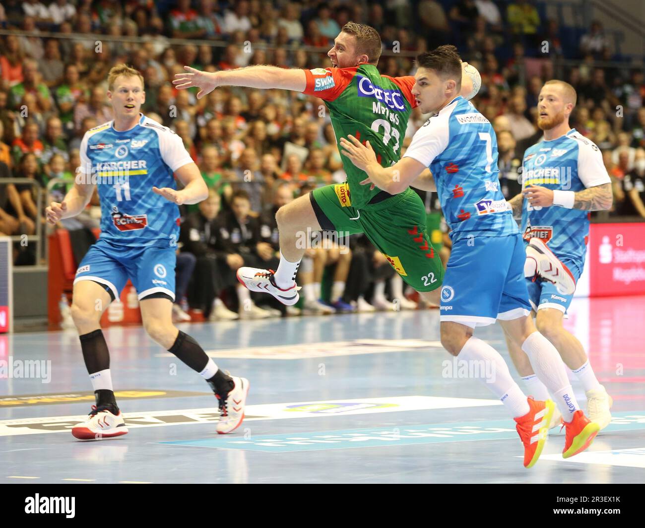 Lukas Mertens (SC Magdeburg ) Handball-Bundesliga Staffel 2021-22 SC ...