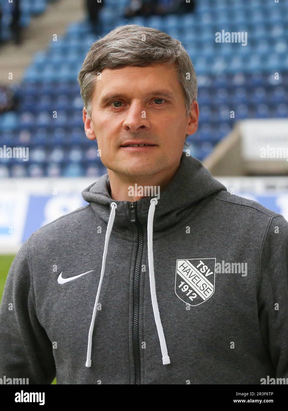 Cheftrainer RÃ¼diger Ziehl TSV Havelse DFB 3. Liga Staffel 2021-22 22. Spieltag 1. FC Magdeburg - TSV Havelse Stockfoto