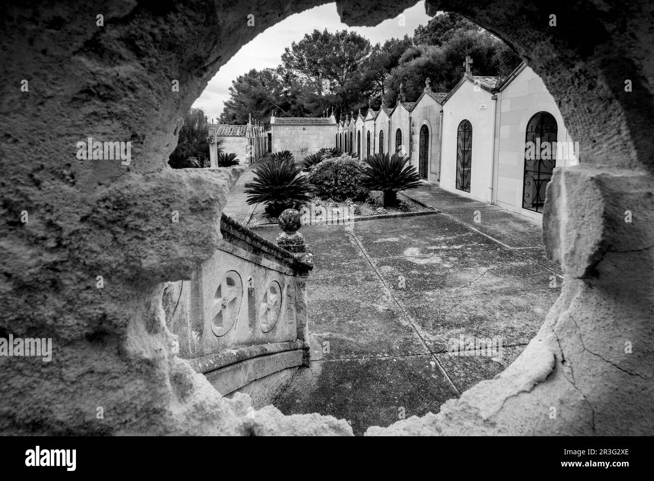 Familien-Pantheons mit Ziegeldach, Pina Friedhof, Mallorca, Balearen, Spanien. Stockfoto