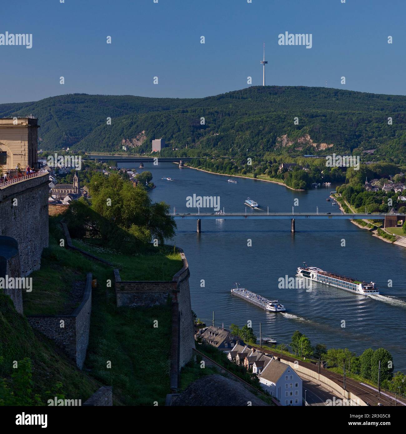 Blick auf den Rhein von der Festung Ehrenbreitstein, Koblenz, Rheinland-Pfalz, Deutschland, Europa Stockfoto