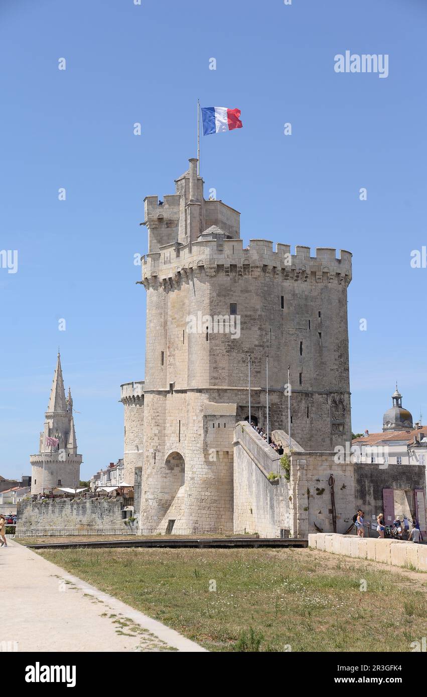 Tour de la Lanterne und Tour St. Nicolas in La Rochelle Stockfoto