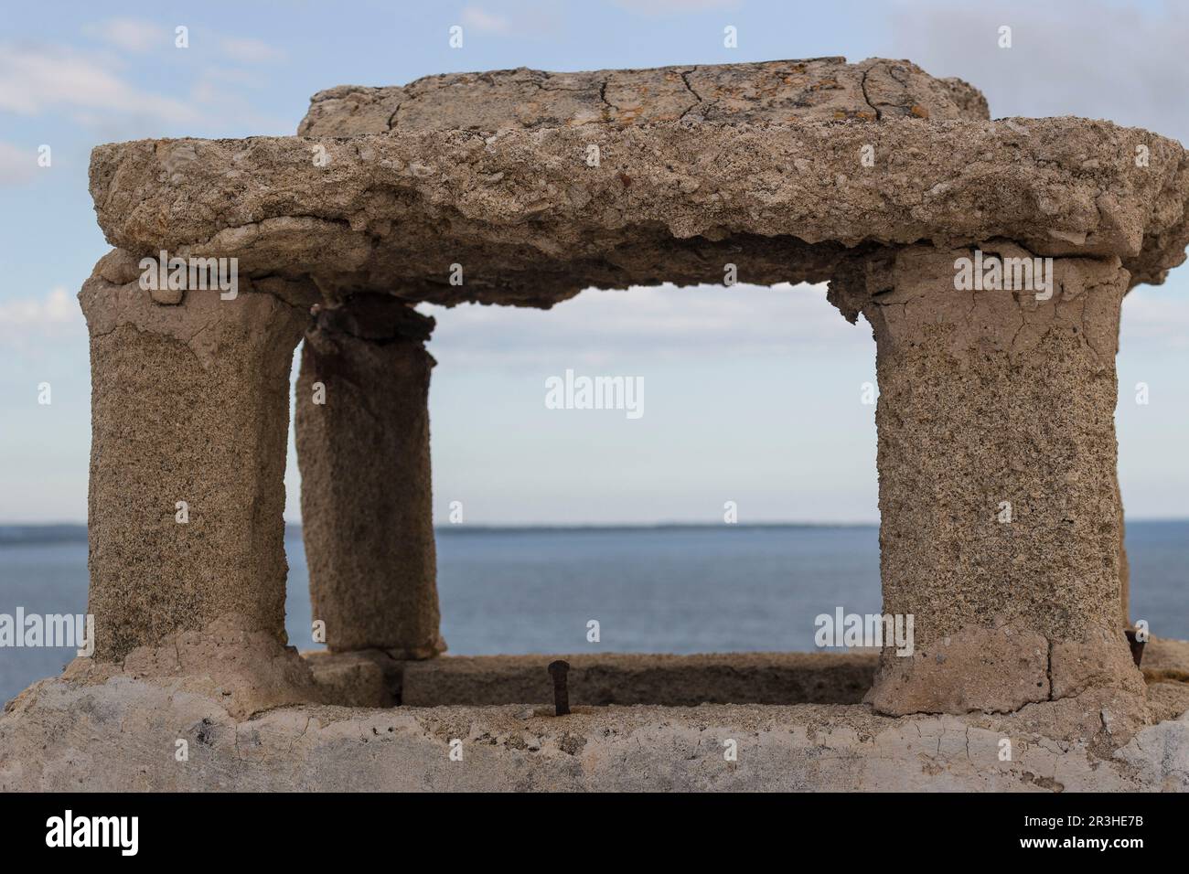 Quadratischer Schornstein am Doxi Stracca Fontana Palace in Gallipoli (Le) Stockfoto