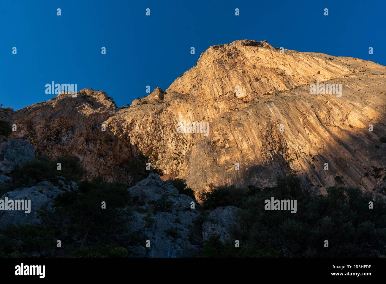 Felsenspitze "Pedra Longa" im Golf von Orosei bei Santa Maria Navarrese, kleines Seedorf in Ogliastra (Sardinien, Italien) Stockfoto
