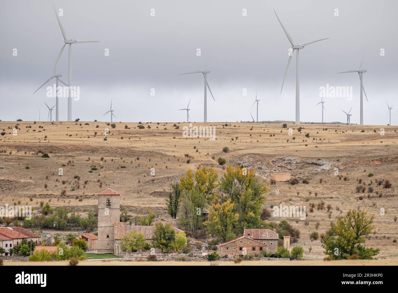 Windpark, Villacadima, Sierra de Pela, Spanien. Stockfoto