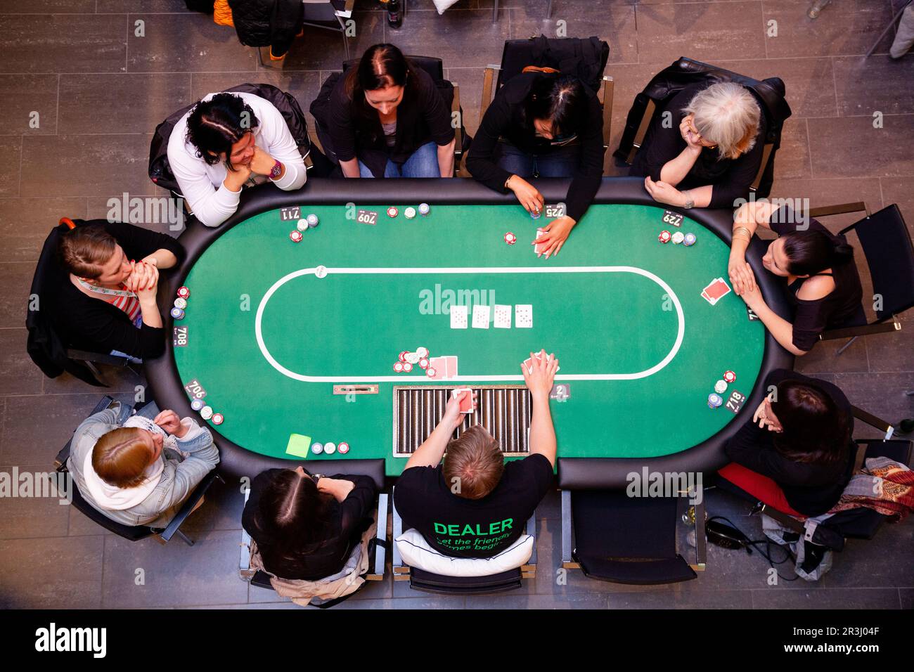 ein-live-poker-turnier-nur-fur-frauen-in-mariehamn-land-finnland-juni-2012-2r3j04f.jpg