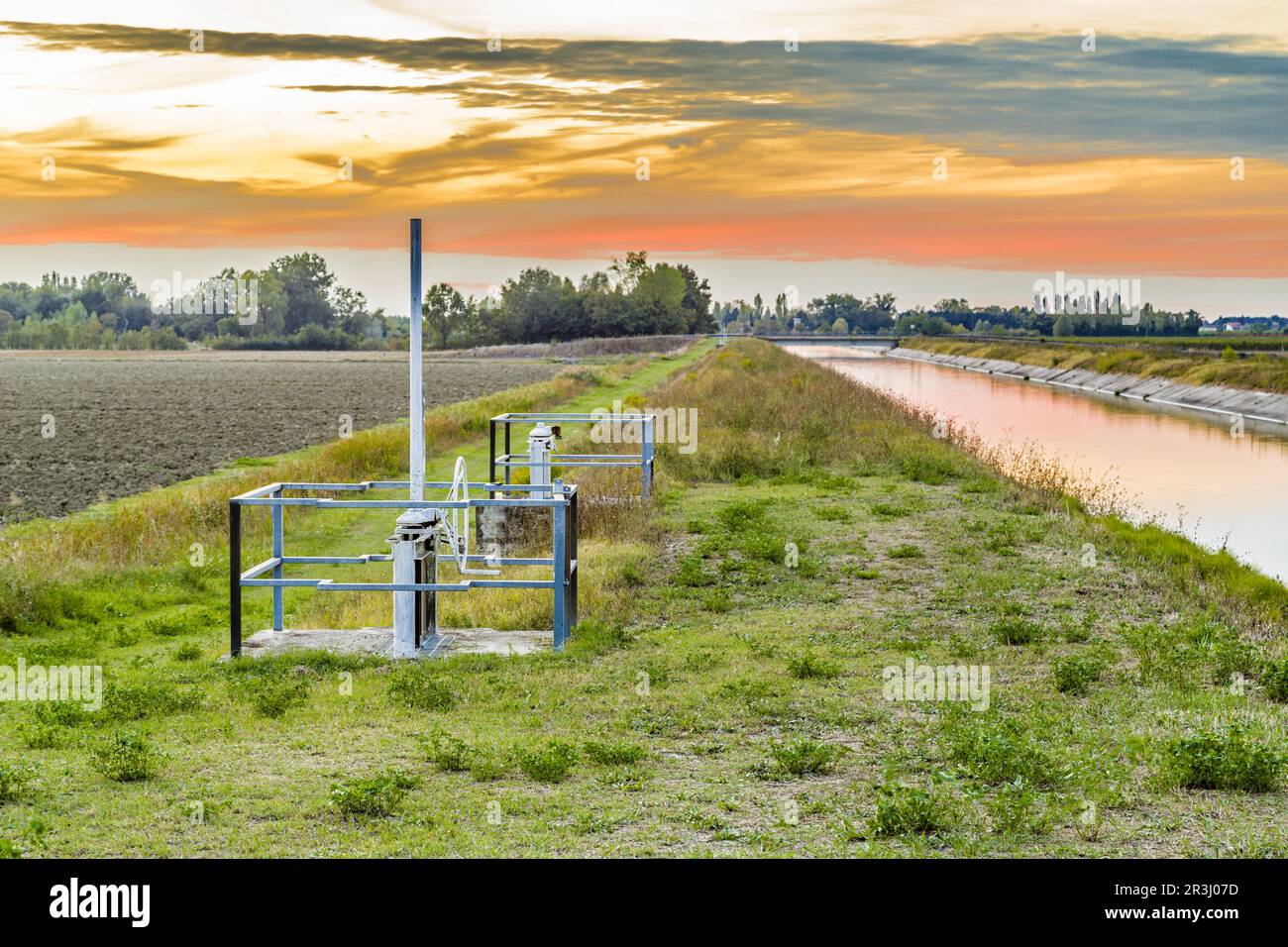 Fanggeräte und Betriebsmittel für die Bewässerung Stockfoto