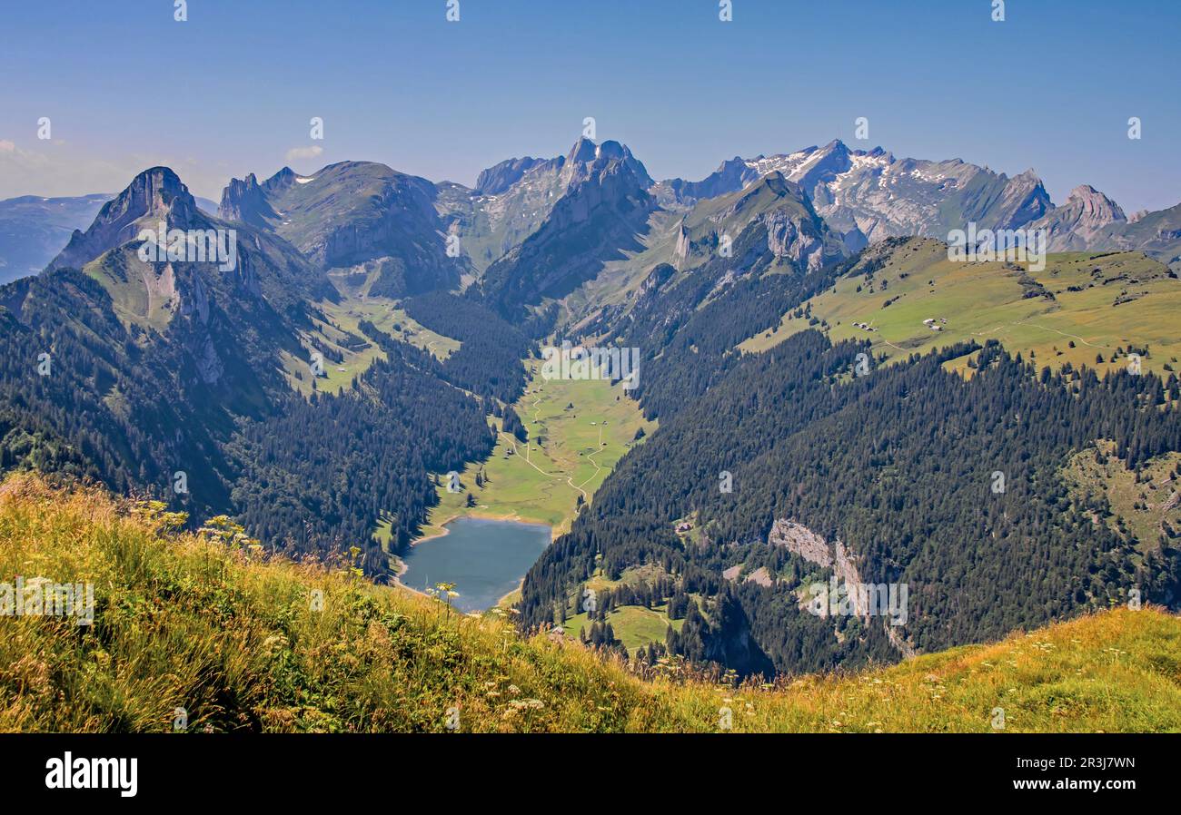 Blick von Hohen Kasten auf den See SÃ¤Mtis, Appenzellerland Stockfoto