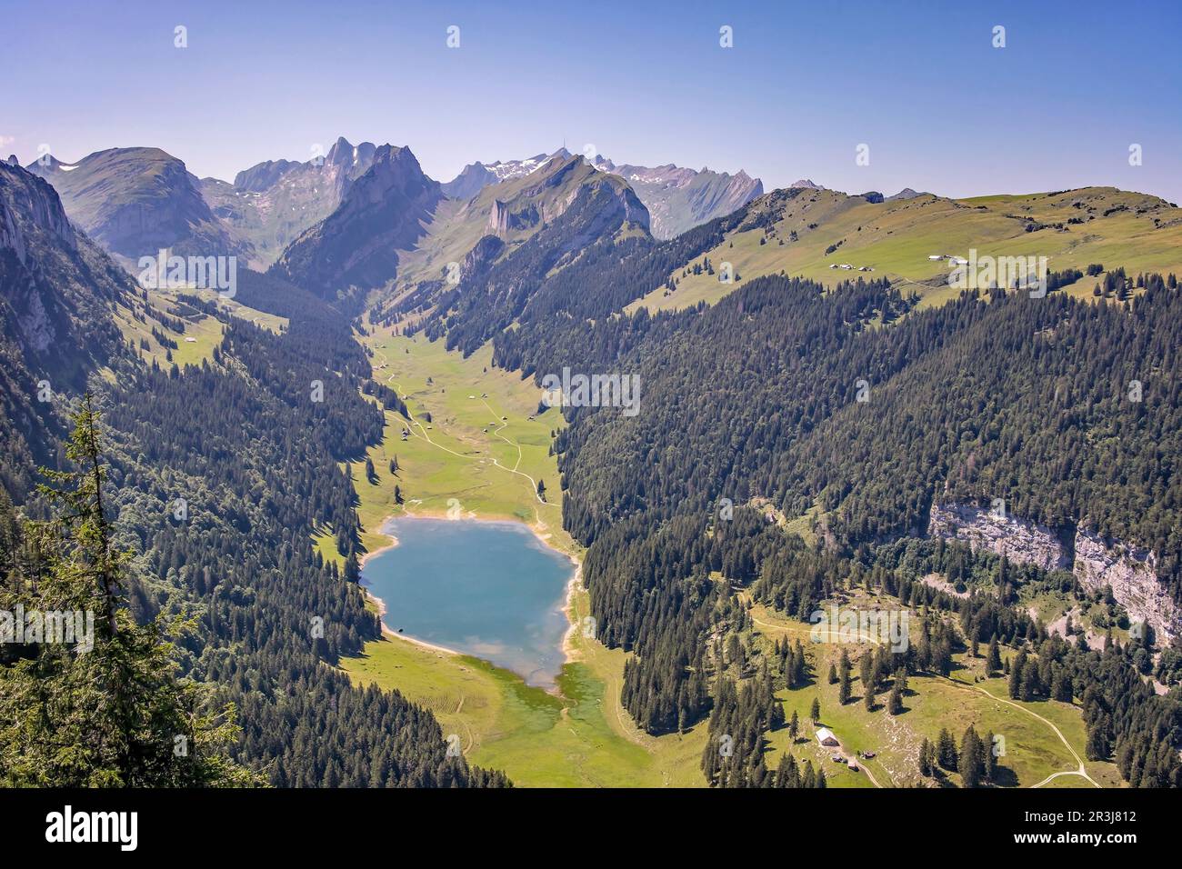 Blick vom hohen Kasten auf den See SÃ¤Mtis, Appenzellerland Stockfoto