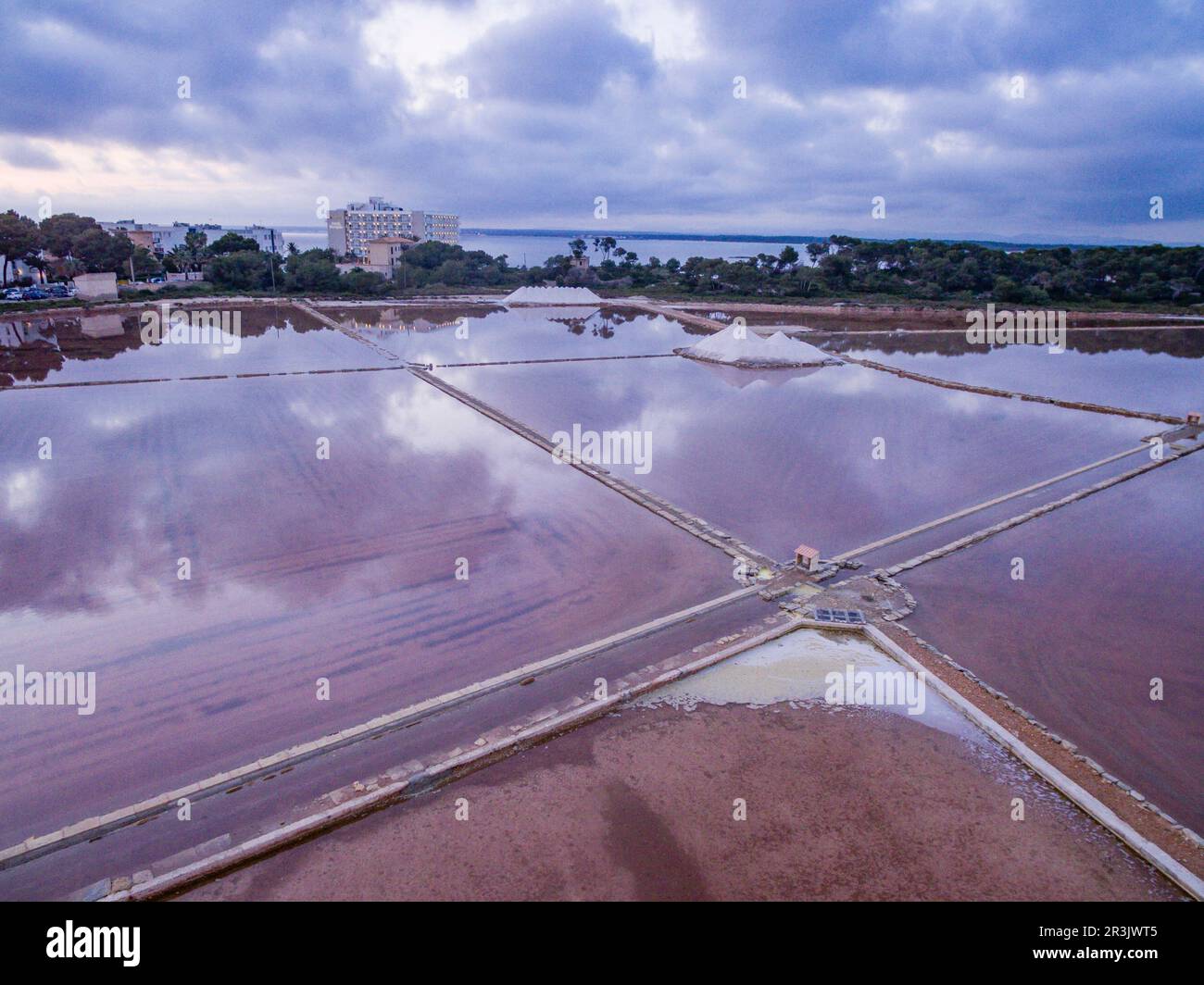 Explotacion salinera, Salinas de Sa Vall , segundas más antiguas del mundo (siglo IV a.C.), Ses Salines, Colonia de San Jordi, mallorca, Spanien. Stockfoto