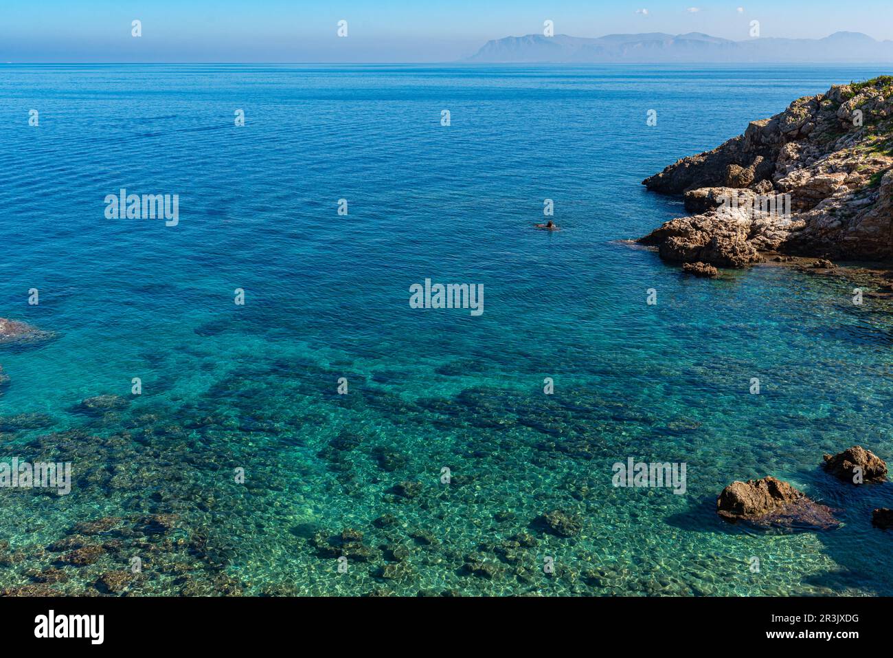 Blick vom Zingaro-Nationalpark auf den Golf von Castellammare in Sizilien Stockfoto