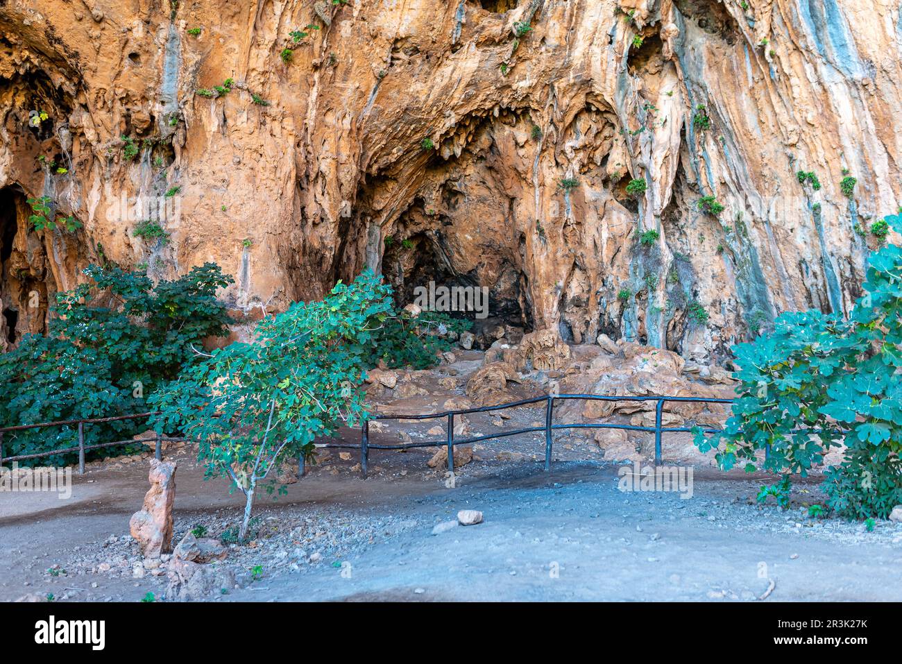 Die Grotta dell'UzzoÂ war eine der ersten prähistorischen Siedlungen in Sizilien Stockfoto