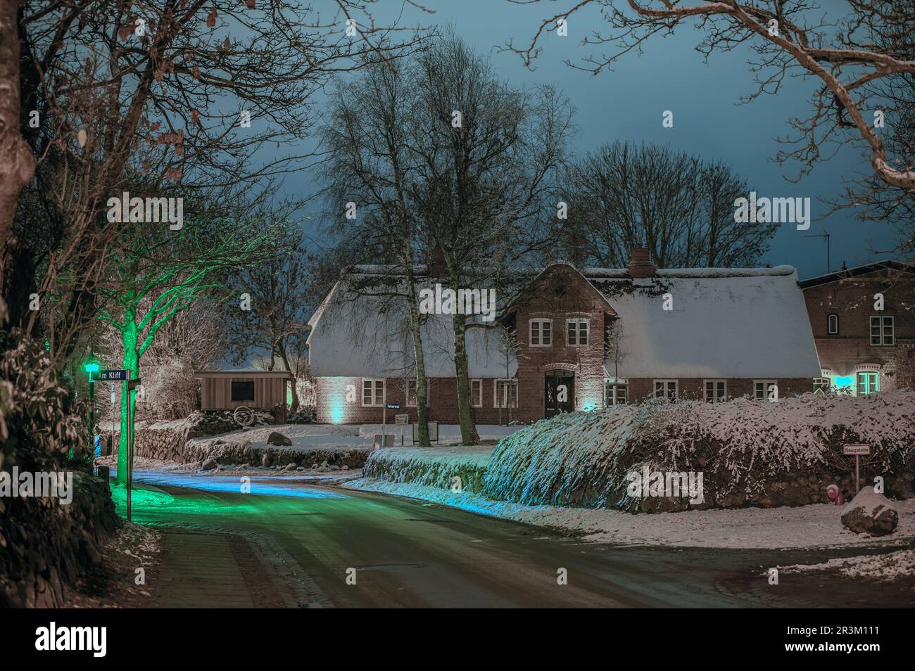 Dorfstraße Stockfoto