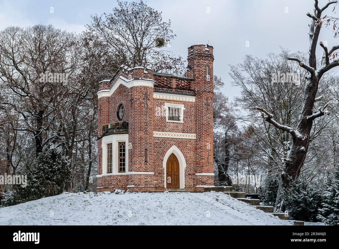 Das Schlangenhaus im Park Luisium Dessau im Winter Stockfoto