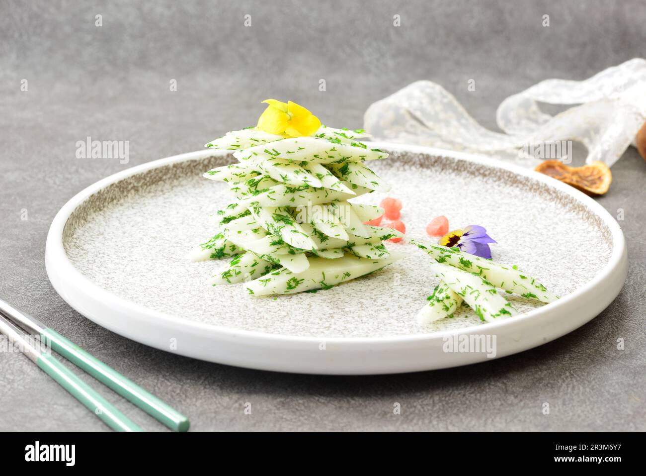 Chinesisches Essen, chinesischer Yam mit Fenchel Stockfoto