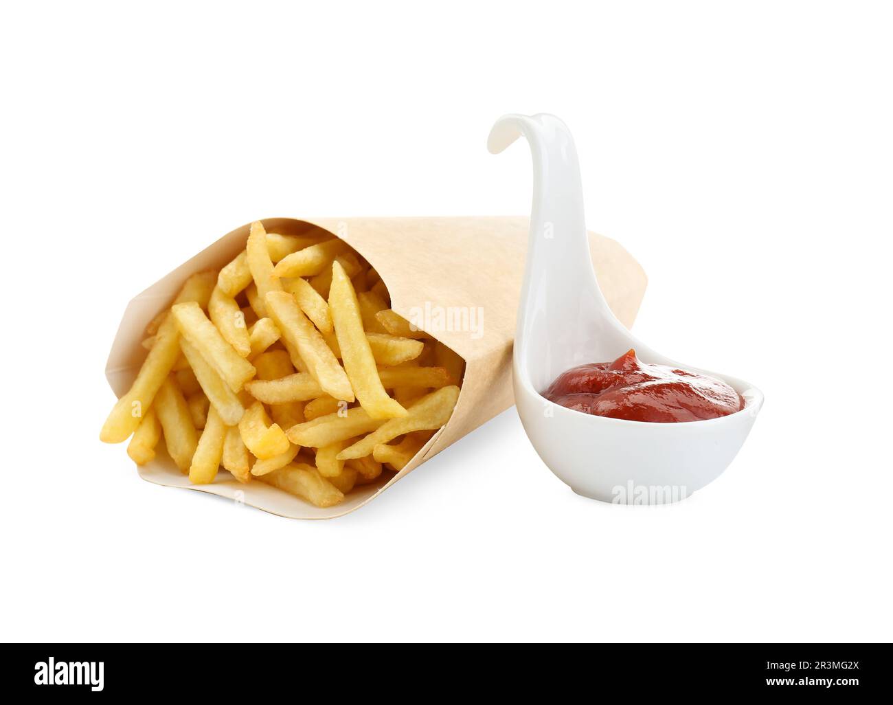 Leckere pommes frites mit Ketchup auf weiß isoliert Stockfoto