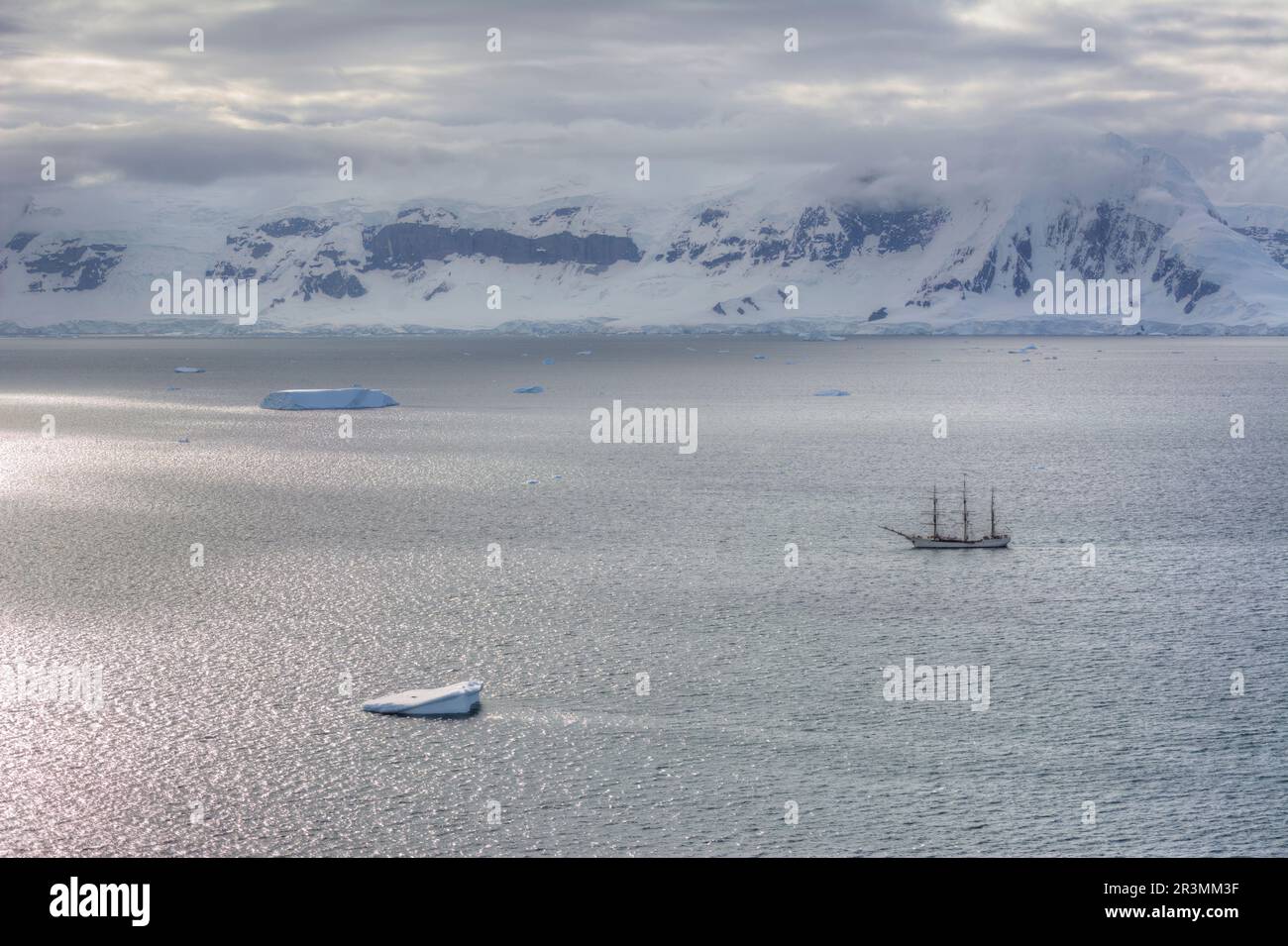 Segeln mit Bark Europa auf einer Antarktis-Kreuzfahrt Stockfoto