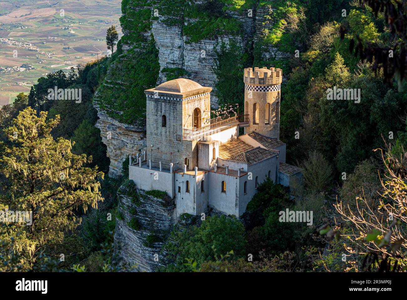 Die kleine Burg Toretta Pepoli in der Nähe der historischen Stadt Erice in Sizilien Stockfoto