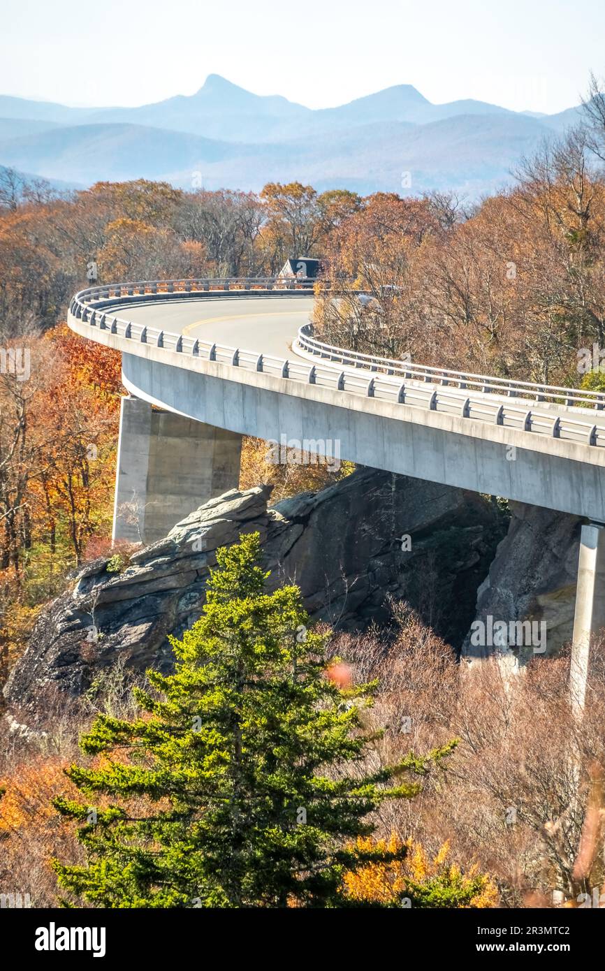 Blue Ridge Mountains im Herbst in North Carolina Stockfoto