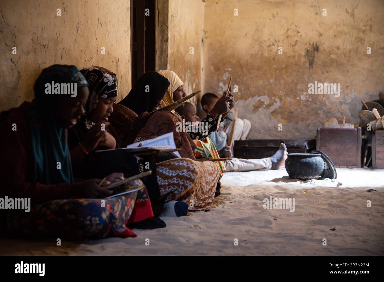 Nicolas Remene / Le Pictorium - Baba El Hadj, ein junger Schuljunge in Timbuktu, Mali. - 18/1/2020 - Mali / Tombouctou (Timbuktu) / Tombouctou (Timbuk Stockfoto