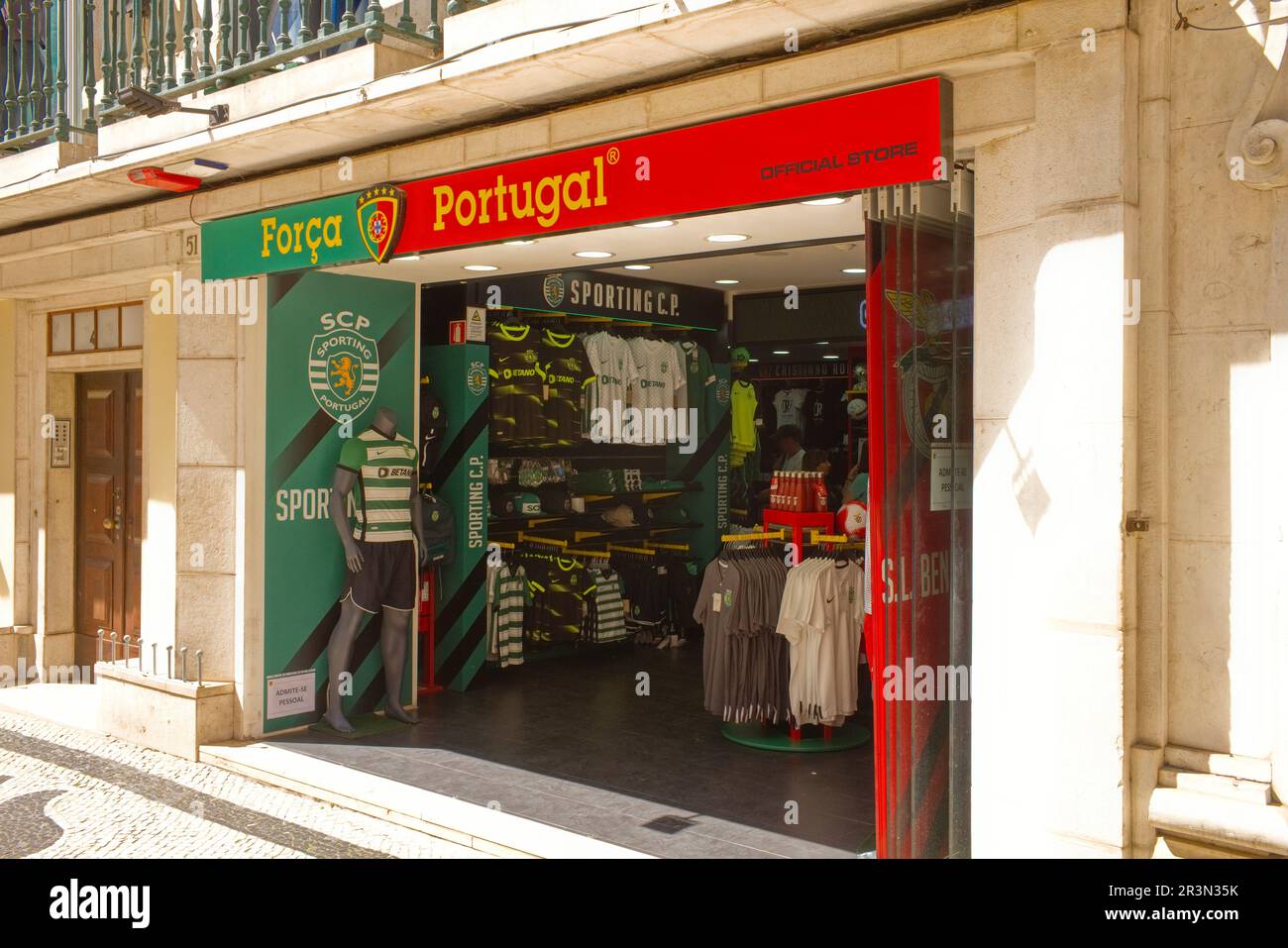 Fotsa Portugal offizieller Fußballladen im Zentrum von Lissabon Stockfoto