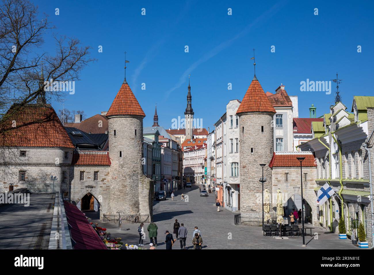 Viru Gate Wachtürme in Vanalinn, der Altstadt von Tallinn, Estland Stockfoto