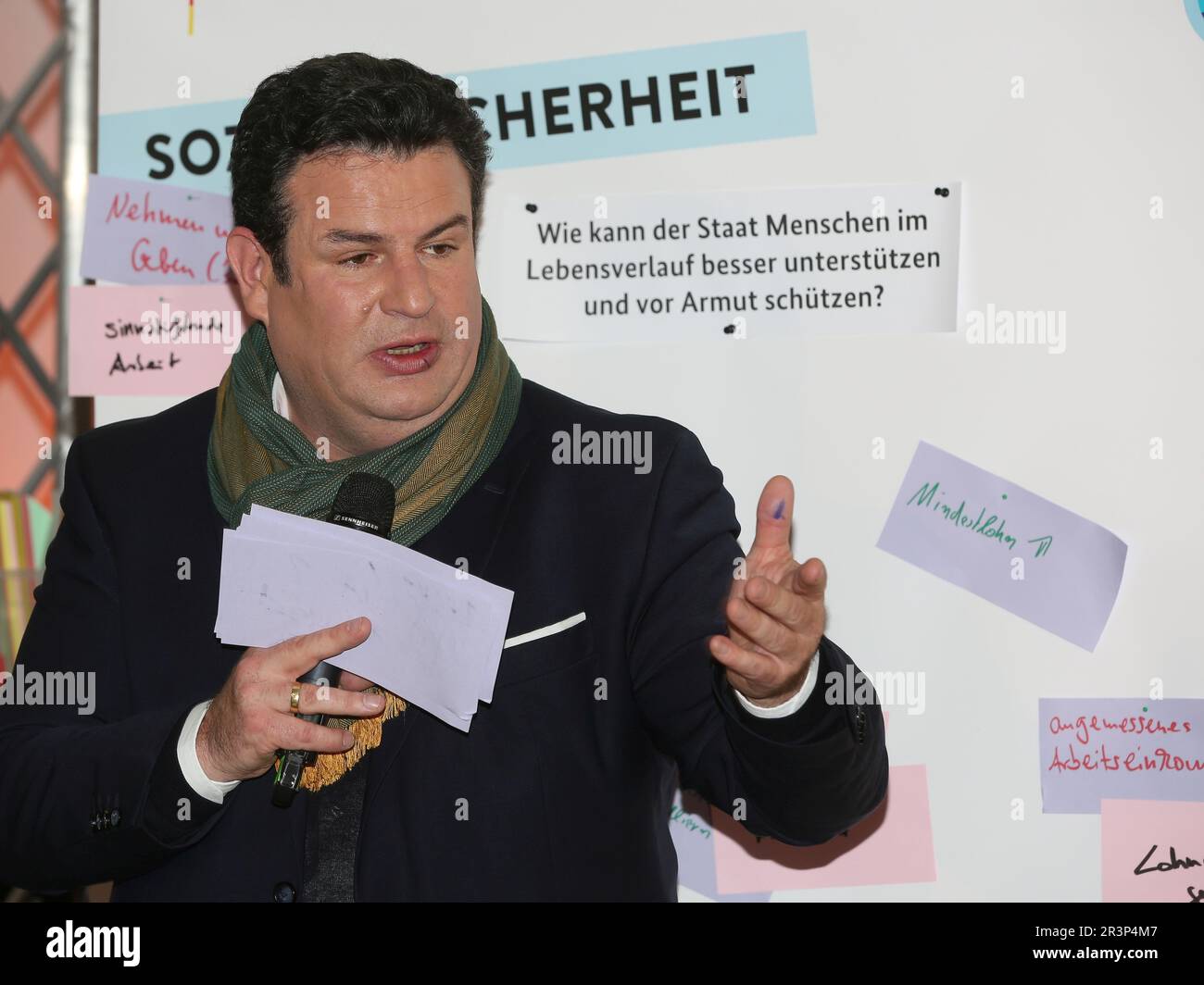 Deutscher SPD-Politiker Hubertus Heil Bundesminister für Arbeitssoziale Angelegenheiten am 11./15/2022. Magdeburg Stockfoto
